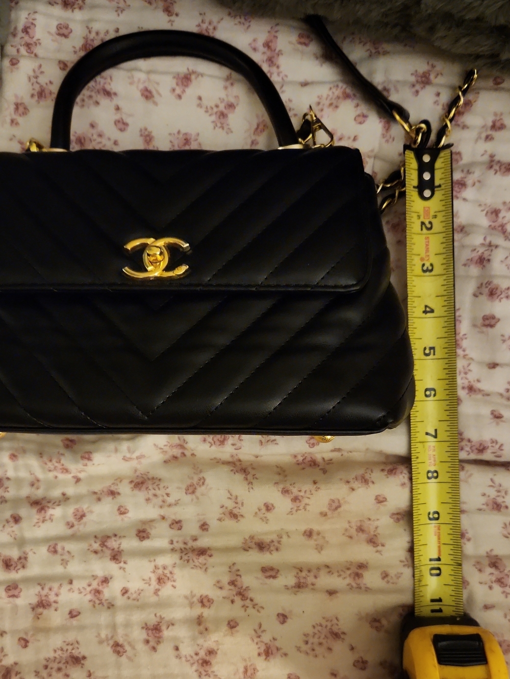 Black Quilted Top-Handle Shoulder Bag with Gold Chain Strap - Picture 7 of 7